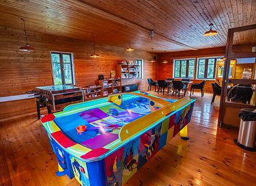 Chambre de luxe à 4 personnes dans un parc près d'un lac - 18