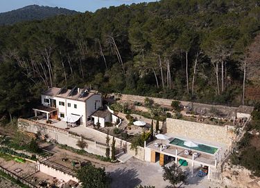 Holiday home with pool and beautiful views - 4