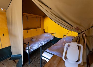 Tente safari au bord de l'eau pour 4 personnes - 9