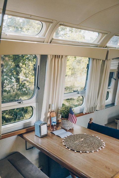 Iconische Airstream met privé hottub - 3