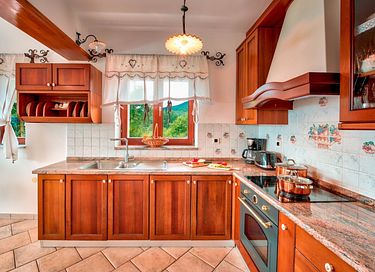 Villa met zoutwaterzwembad en zeezicht - 10