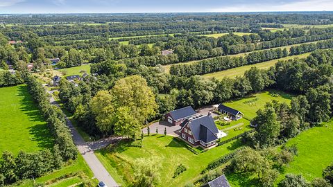 Luxe kapschuur in Friese natuur met jacuzzi - 2