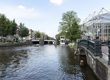 Historisch brughuisje in hartje Amsterdam - 12