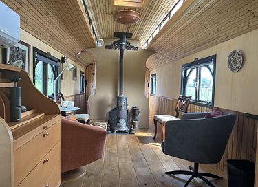 Spend the night in a shepherds hut with wellness - 10