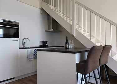 Ruim design-appartement aan het water - 10