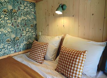 Romantic circus wagon for 2 persons - 12