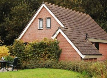 6-persoons bungalow aan de bosrand