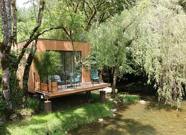 Tiny House met wellness aan het water