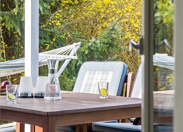 Vakantiehuis omringd door groen met tuin - 15