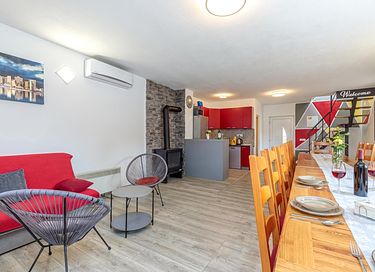 Group accommodation with private pool and sauna - 23