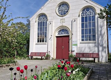 Schlafen in einer schönen Kirche - 2