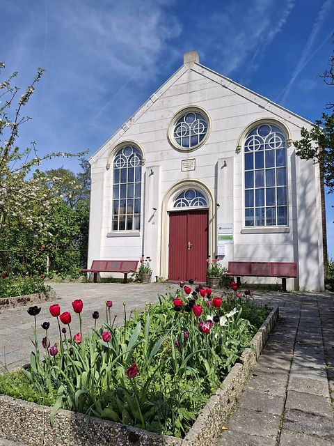 Schlafen in einer schönen Kirche - 2