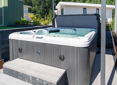 Sfeervolle villa met jacuzzi aan het water - 4