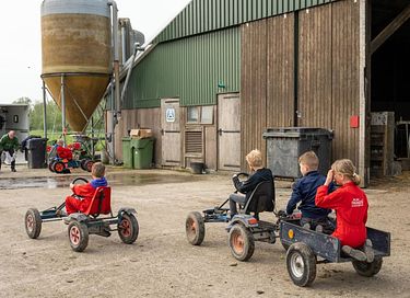 Glamping op een boerderij in Friesland - 13
