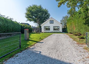 Résidence familiale avec jardin et terrasse - 30