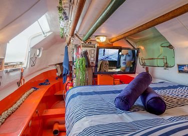 A unique water stay on a Lifeboat - 3
