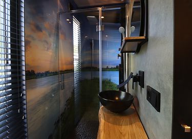 Tiny House sur l'eau ac espace bien-être - 11