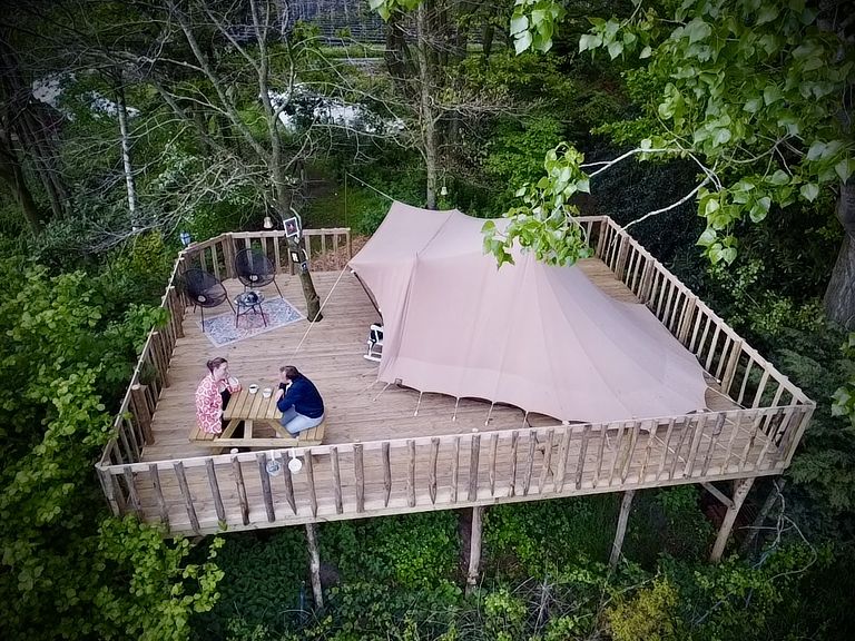 Boomhut-tent met bij te boeken hottub - 1
