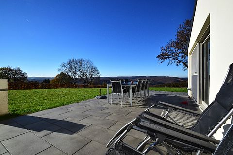 Familienvilla (10p) mit Panoramablick - 2