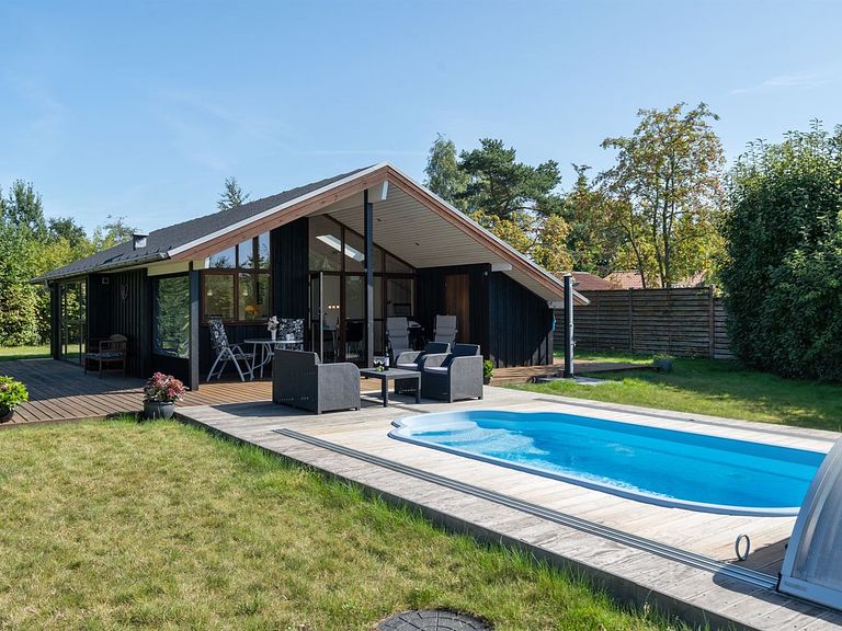 Hyggeligt hus tæt på havet - 1