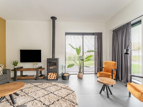 Unique 8-person villa on the waterfront - 5