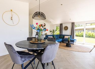 Logement de vacances au bord de l'eau dans un parc de vacances - 9