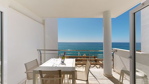 Modern apartment by the sea with pool view - 3