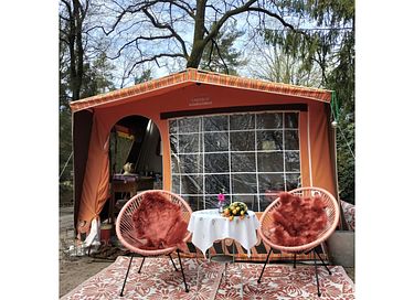 Spend the night in a vintage folding caravan - 21