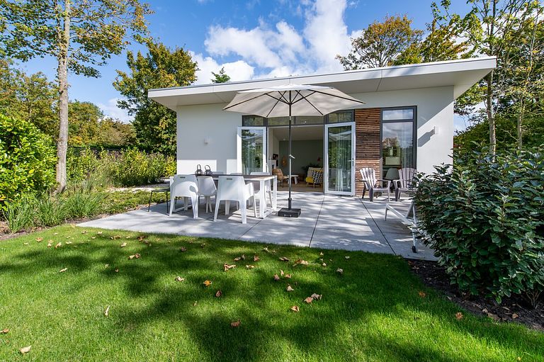 Modern bungalow near the beach - 1