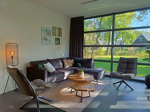 Design huis in een bosrijke omgeving - 2
