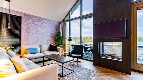 Luxury water villa with its own jetty in Limburg - 4