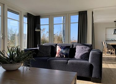 Luxe watervilla met aanlegsteiger - 12