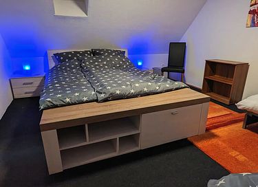 Group house with an entertainment room and a sauna - 32
