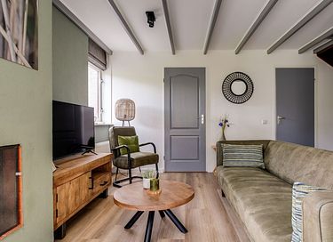 Gezellig familiehuis met grote tuin - 8