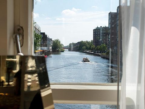 Dormir dans la maison d'un maître de pont à Amsterdam - 2