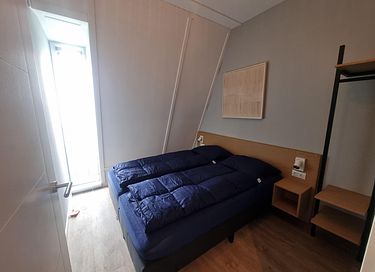 Spacious apartment overlooking the water - 10
