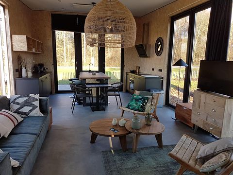 Freistehendes Chalet in der Nähe des Wassers - 4