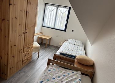 Spacious upstairs apartment in a rural setting - 12