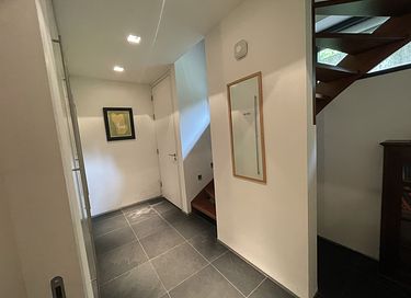 Moderne Waldvilla mit Jacuzzi und großem Garten - 11