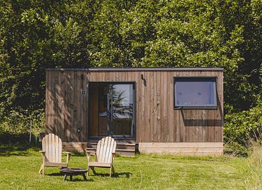 Nachhaltiges Tiny House auf dem Lande in Frankreich