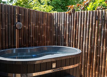 Casita con encanto junto al agua con jacuzzi - 24