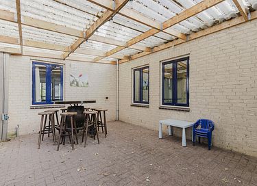 Geräumige Gruppenunterkunft mit überdachter Terrasse - 37