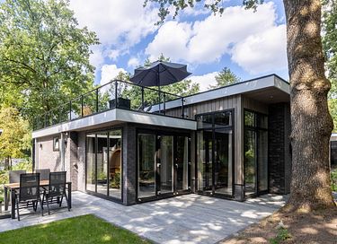 Holiday home on the Veluwe with roof terrace