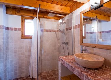 Chalet avec bar privé et sauna - 12