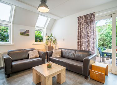 Detached bungalow near a nature reserve - 4