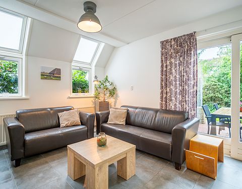 Detached bungalow near a nature reserve - 4