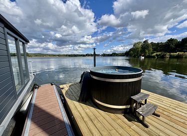 Houseboat met hottub op het water - 15