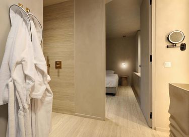 Romantic wellness suite in the forest - 23