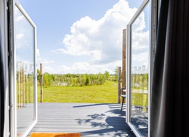 Tiny House met verwarmd buiten ligbad - 14