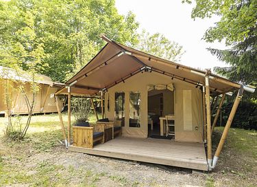 Tente de glamping agréable dans un environnement magnifique